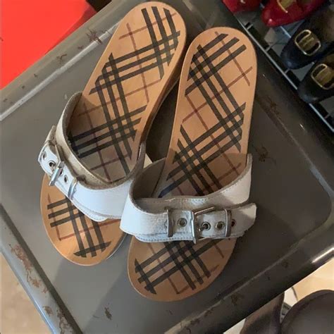 fake burberry flip flops|burberry flip flops men's.